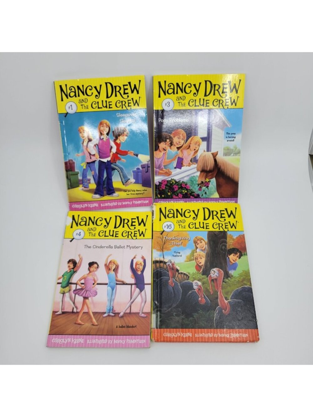 Nancy Drew & Clue Crew Books Lot of 4 Chapter Books by Carolyn Keene - BK124